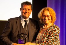 Gareth Billington receives award